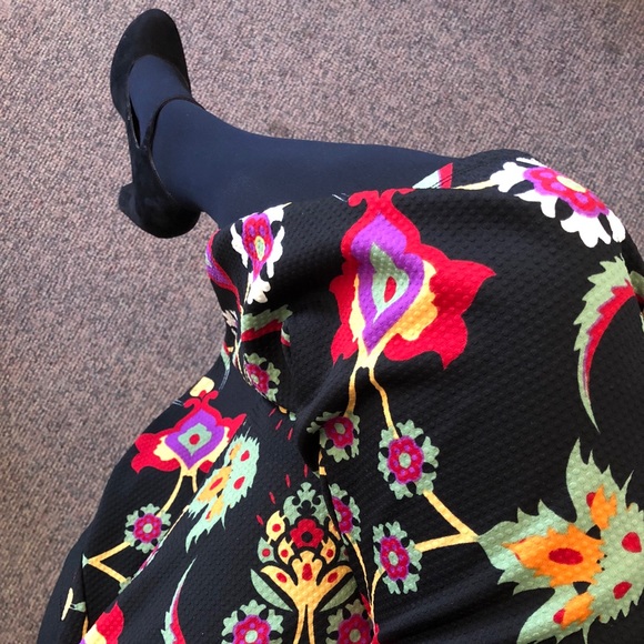 Meet your Posher, Candace - Picture 2 of 5